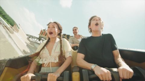 <p>Nico Parker, Mason Thames y Gerard Butler de “How To Train Your Dragon” probaron el juego mecánico “The Isle of Berk” en el nuevo parque temático Epic Universe; Kieran Culkin se une al elenco de “Hunger Games: Sunrise on The Reaping”; y un vistazo a la subasta de Propstore de los restaurantes Planet Hollywood de todo el mundo. Clara López con las noticias de entretenimiento del Minuto Hollywood.</p>