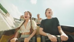 <p>Nico Parker, Mason Thames y Gerard Butler de “How To Train Your Dragon” probaron el juego mecánico “The Isle of Berk” en el nuevo parque temático Epic Universe; Kieran Culkin se une al elenco de “Hunger Games: Sunrise on The Reaping”; y un vistazo a la subasta de Propstore de los restaurantes Planet Hollywood de todo el mundo. Clara López con las noticias de entretenimiento del Minuto Hollywood.</p>