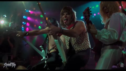 <p>El falso documental cumple 41 años y para celebrar volverá al cine por tres días. Además, la secuela “Spinal Tap II: The End Continues” se estrena en septiembre; también vuelve a cines el clásico “Monty Python and the Holy Grail”; Guy Ritchie participará en la secuela de “Road House”. Clara López con las noticias de entretenimiento del Minuto Hollywood.</p>