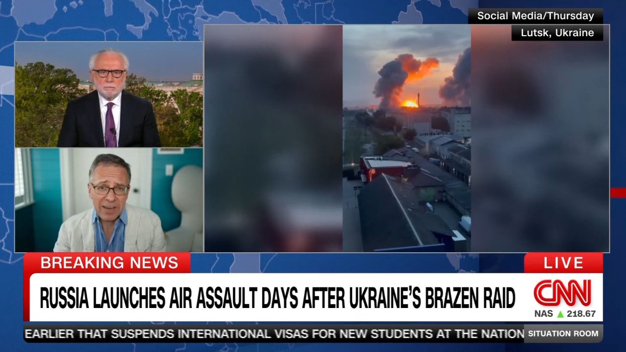 clipped thumbnail -  - CNN ID 21683649 - 00:01:57;16