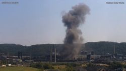<p>An explosion Monday at a US Steel coking plant near Pittsburgh has left people trapped under the rubble, with emergency workers on site trying to rescue them, an official said.</p>