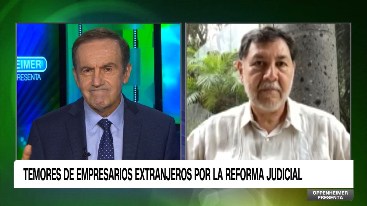 <p>El presidente del Senado de México, Gerardo Fernández Noroña, defendió la controversial reforma judicial del presidente López Obrador que fue aprobada recientemente. En entrevista con Oppenheimer Presenta, Noroña aseguró que la reforma busca "democratizar" al poder judicial.</p>