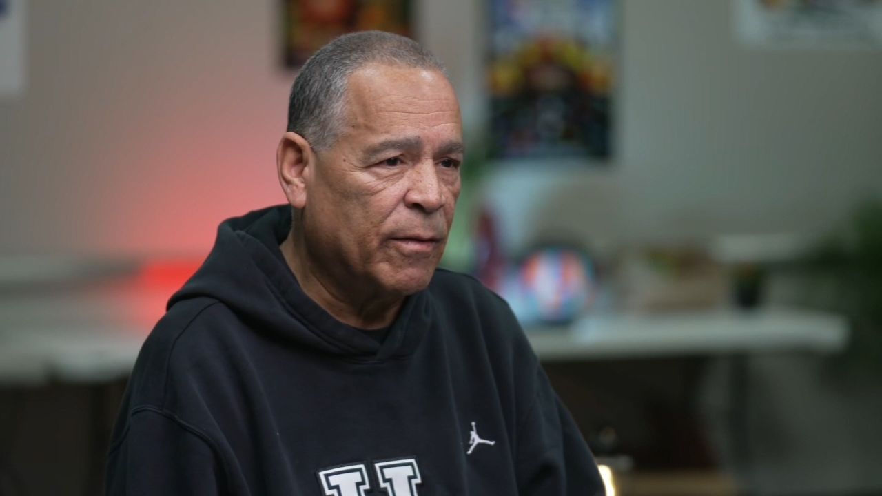 <p>CNN Sports' Coy Wire catches up with head coaches Todd Golden and Kelvin Sampson ahead of their teams' national championship clash.</p>
