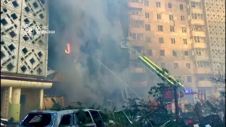 <p>This is the aftermath of a Russian strike on a residential building in Ternopil, Western Ukraine Wednesday morning. At least 10 people are known to have been killed. </p>