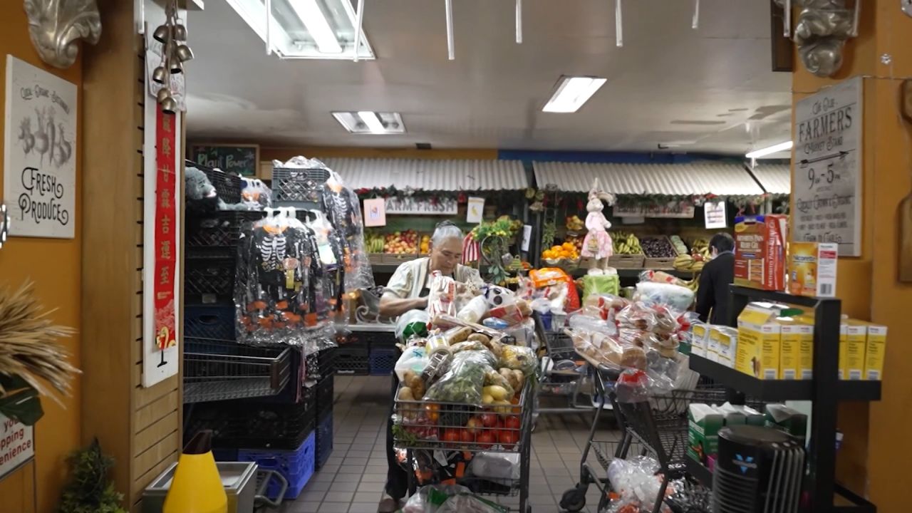 clipped thumbnail - bancos-comida-california-apoyo-crisis - CNN ID 22057369 - 00:00:48;17