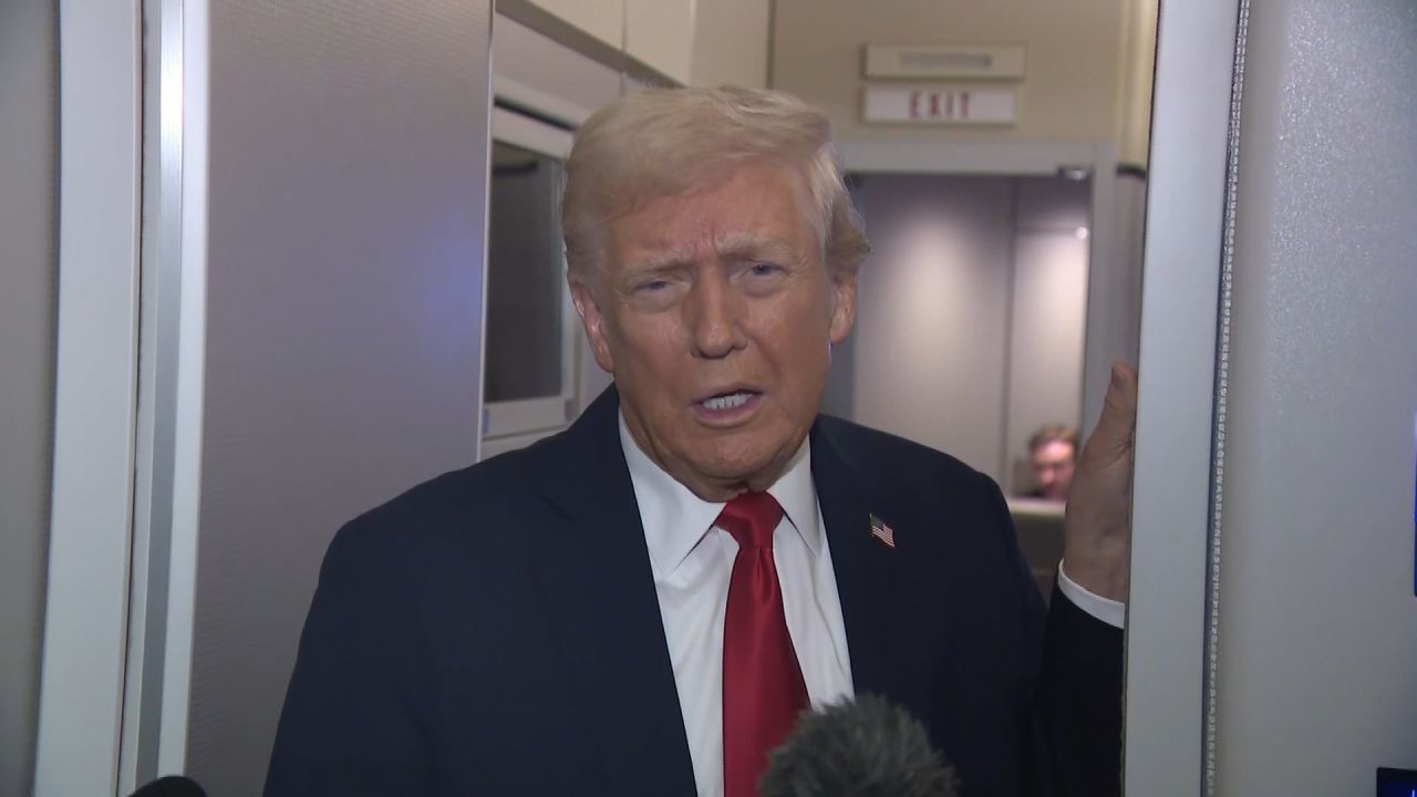 clipped thumbnail - trump-comey-james-halligan-reacts-ldn-digvid - CNN ID 22150858 - 00:00:16;09