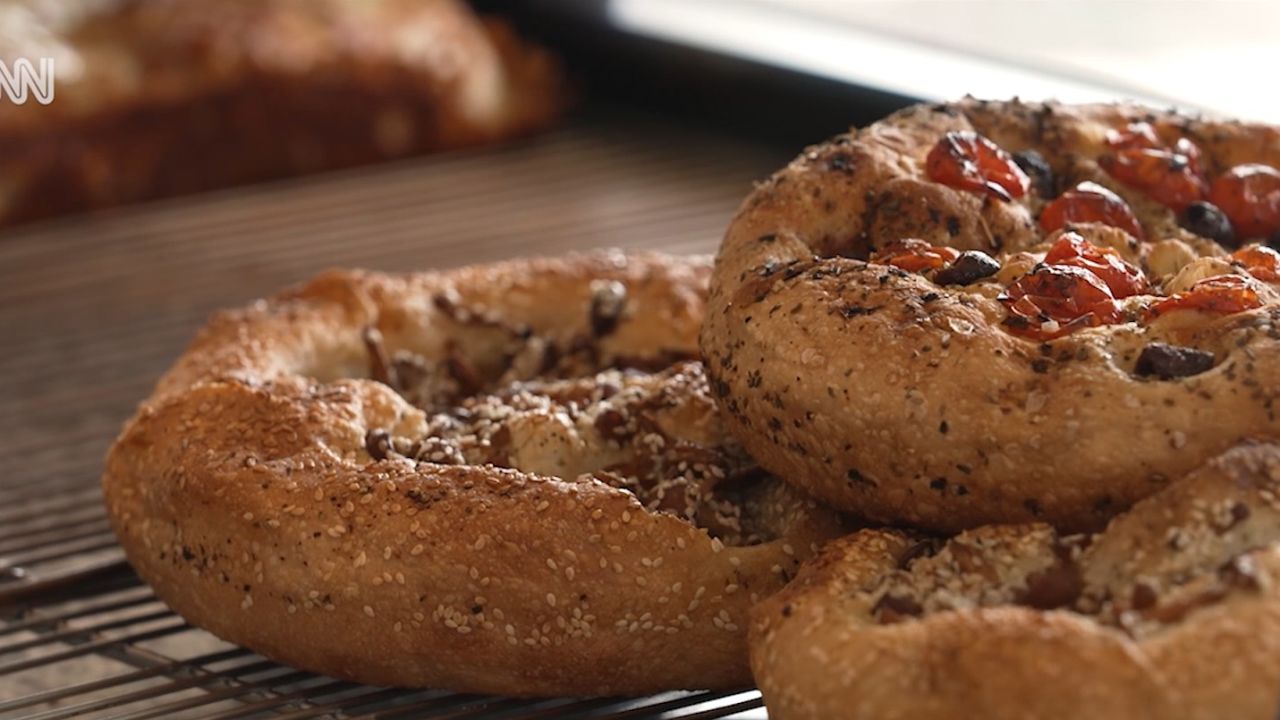 <p>In the heart of Abu Dhabi, Marmellata started as a small family-run project and quickly became a local sensation. Owner Raj Dagstani shows us around the Mina Zayed neighborhood that inspires his menu — from the markets where he shops to the community that made this pizzeria the talk of the town.</p>