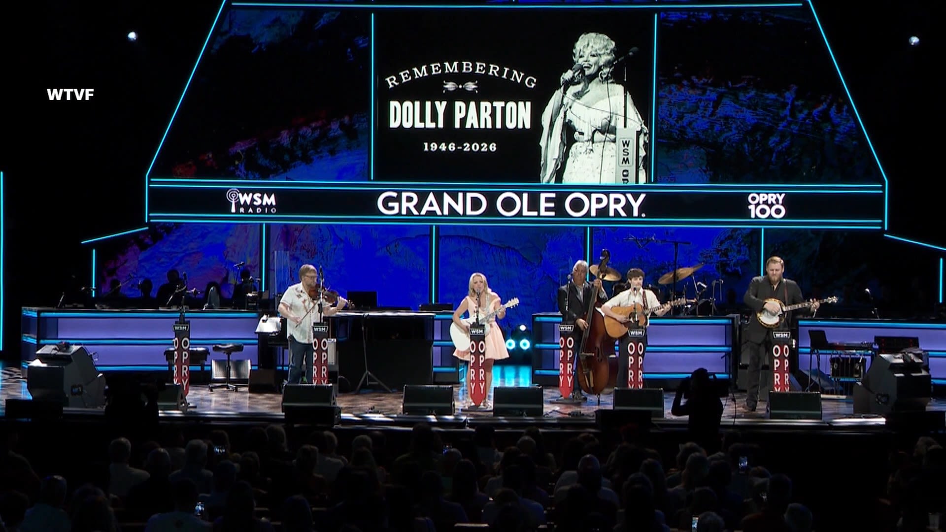 clipped thumbnail - grand-ole-opry-dolly-tribute - CNN ID 22930080 - 00:00:09;27