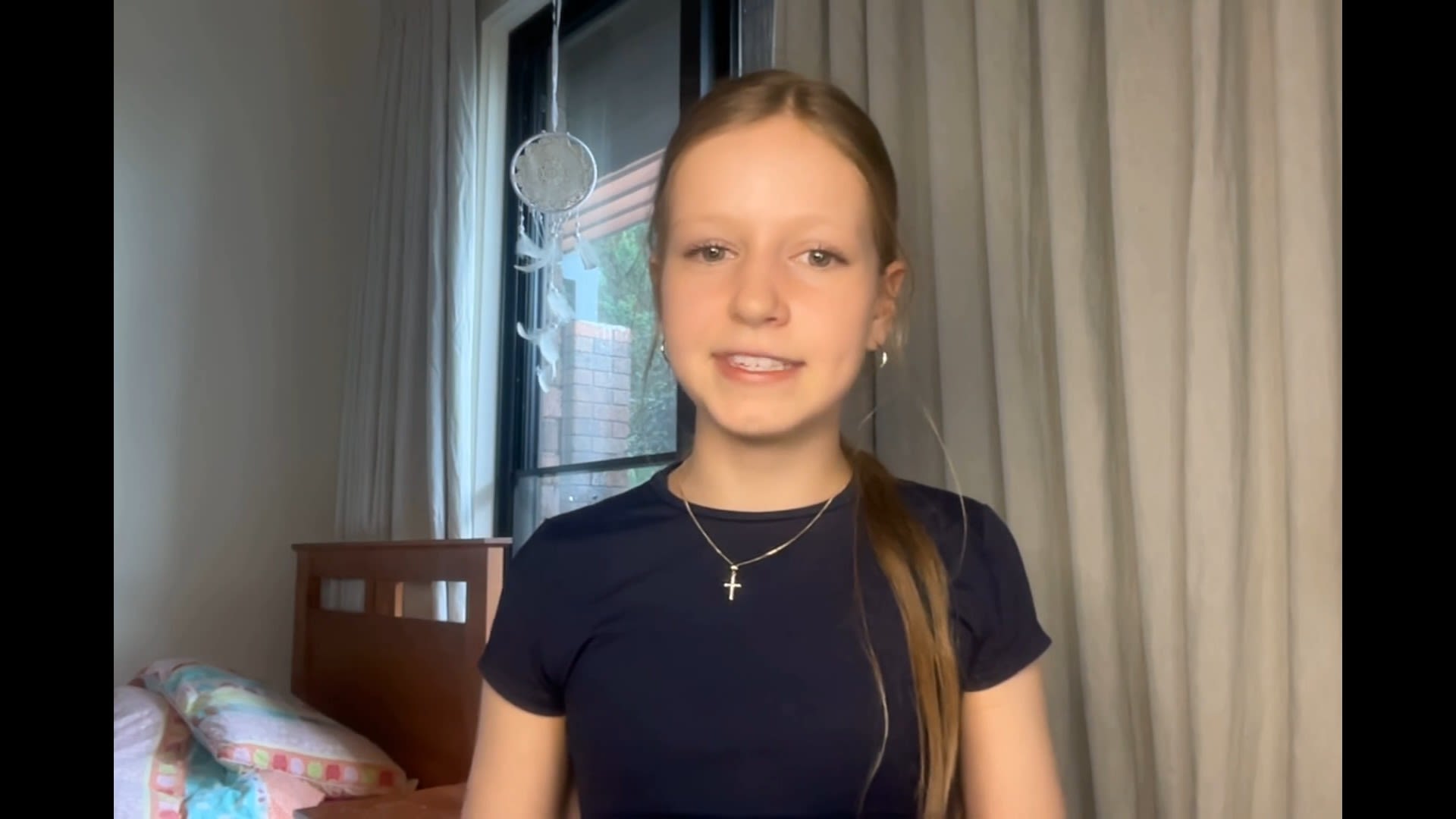 Cropped Thumbnail - lucy-brooks-social-media - Short Lucy SOT.mp4 - 00:00:06;18