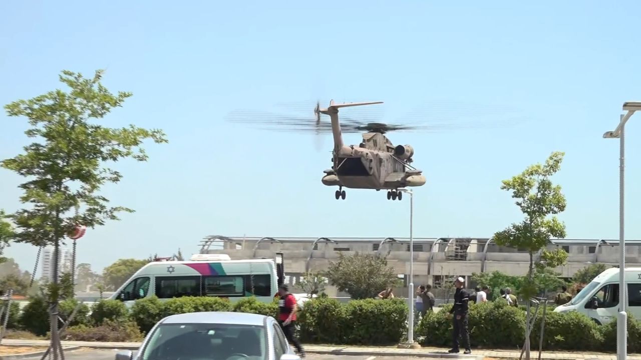 <p>Cuatro rehenes fueron liberados en una operación en el campo de refugiados de Nuseirat en el centro de Gaza, de acuerdo con las Fuerzas de Defensa de Israel.</p>