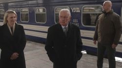 <p>President Trump's Russia-Ukraine envoy Keith Kellogg arrived in Kyiv on Wednesday morning for crucial talks. In response to a question from CNN's Nick Paton Walsh, Kellogg said he understood the need for "security guarantees" in Ukraine. </p>