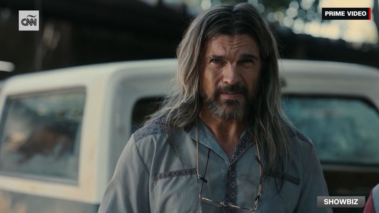 <p>Al muy galardonado cantante Juanes le ha llegado el momento de hacer el denominado <em>crossover</em>, uno que quizá muy pocos esperaban. Nuestro hombre en Hollywood, Juan Carlos Arciniegas, nos habla de esta noticia que tiene un ángulo muy cinematográfico.</p>