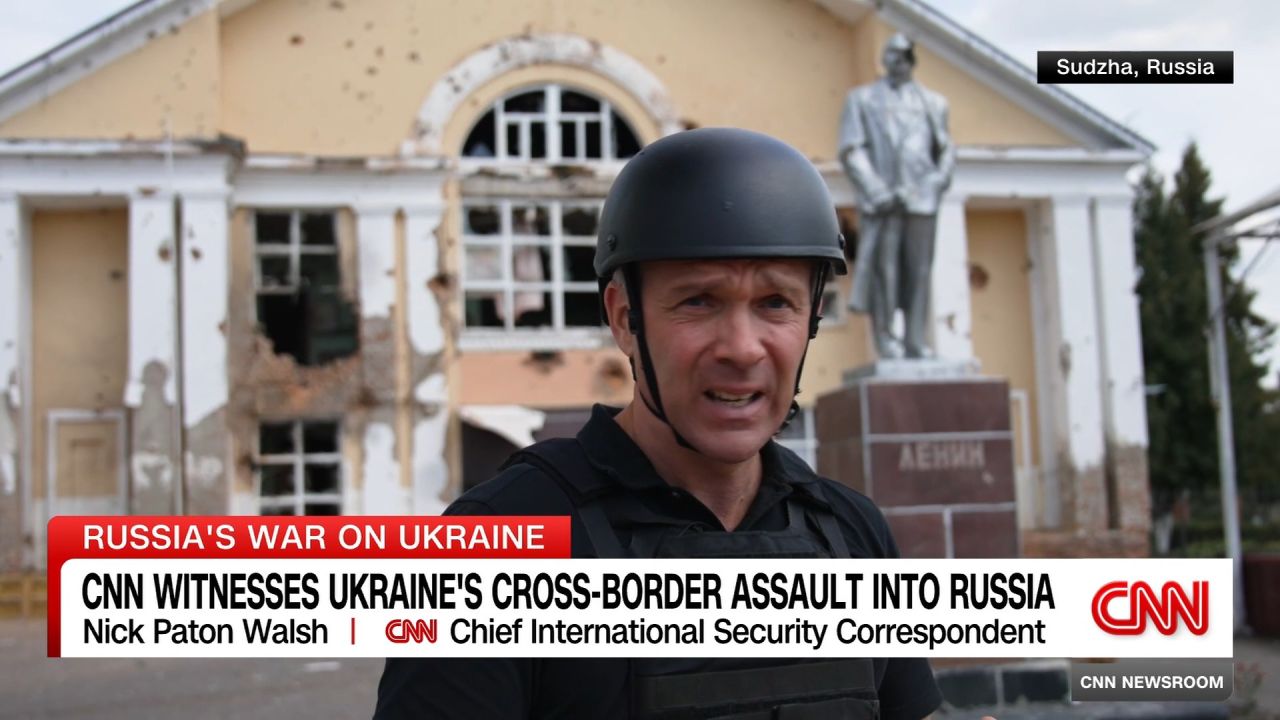 <p>Nick Paton Walsh reports from a Ukrainian-held town in Russia to get a first-hand look at the intensity of the fighting.</p>