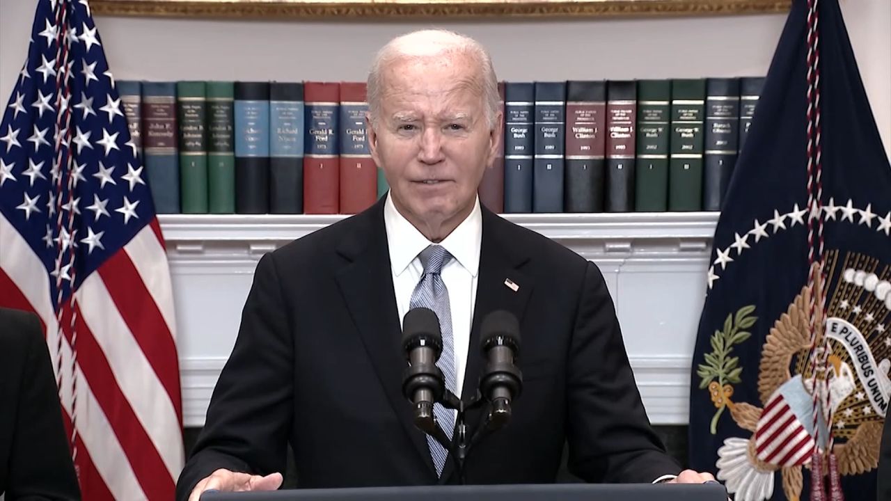 <p>El presidente de Estados Unidos, Joe Biden, dijo que está agradecido de que el expresidente Donald Trump se encuentre bien, y afirmó que aún no se conocen las motivaciones del atacante, pero que se está realizando una investigación independiente del suceso.</p>