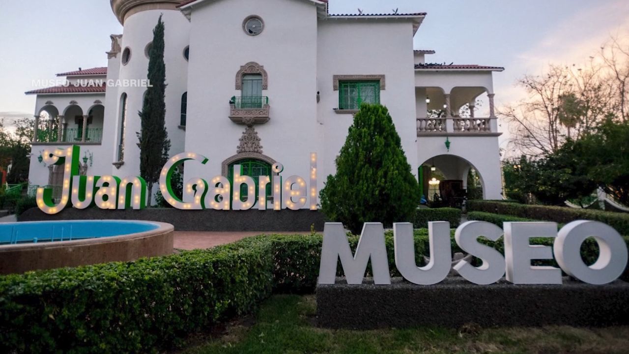 <p>Como un homenaje al Divo de Juárez, Juan Gabriel, el museo se encuentra instalado en la que fuera casa del artista en Ciudad Juárez. El recinto está pensado para que los asistentes disfruten de las experiencias inmersivas, música y la filosofía de Juan Gabriel.</p>