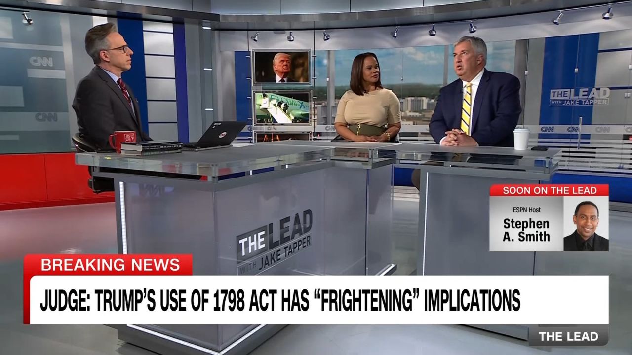 <p>Jim Trusty and CNN's Laura Coates join The Lead</p>