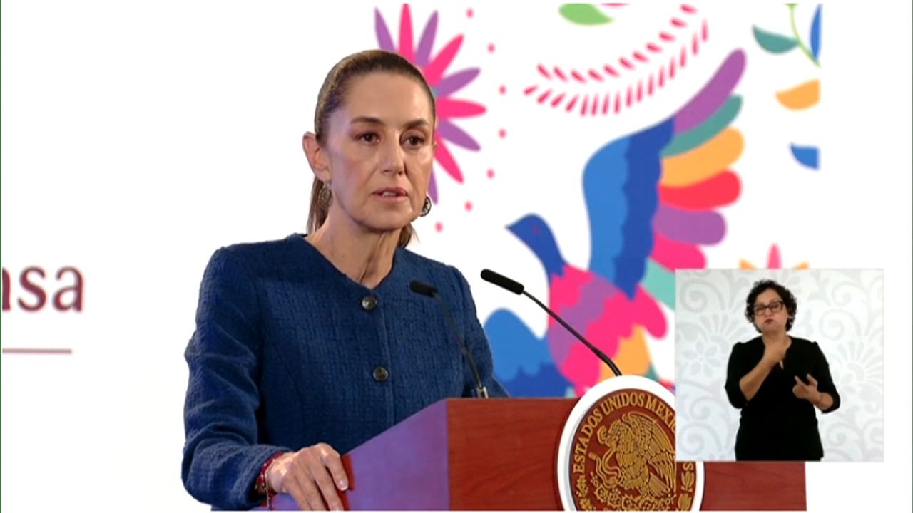 <p>La presidenta de México, Claudia Sheinbaum, confirmó que este jueves va a mantener una llamada telefónica con el presidente electo Donald Trump. Sheinbaum dijo también que le había hecho llegar al equipo del republicano una carta formal en la que le propone reunirse en persona.</p>