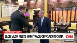 <p>Tesla CEO Elon Musk makes a surprise visit to China, it coincides with Beijing's auto show where reports suggest he is trying to export his company's self-driving technology. CNN's Marc Stewart has more. </p><p><br /></p>